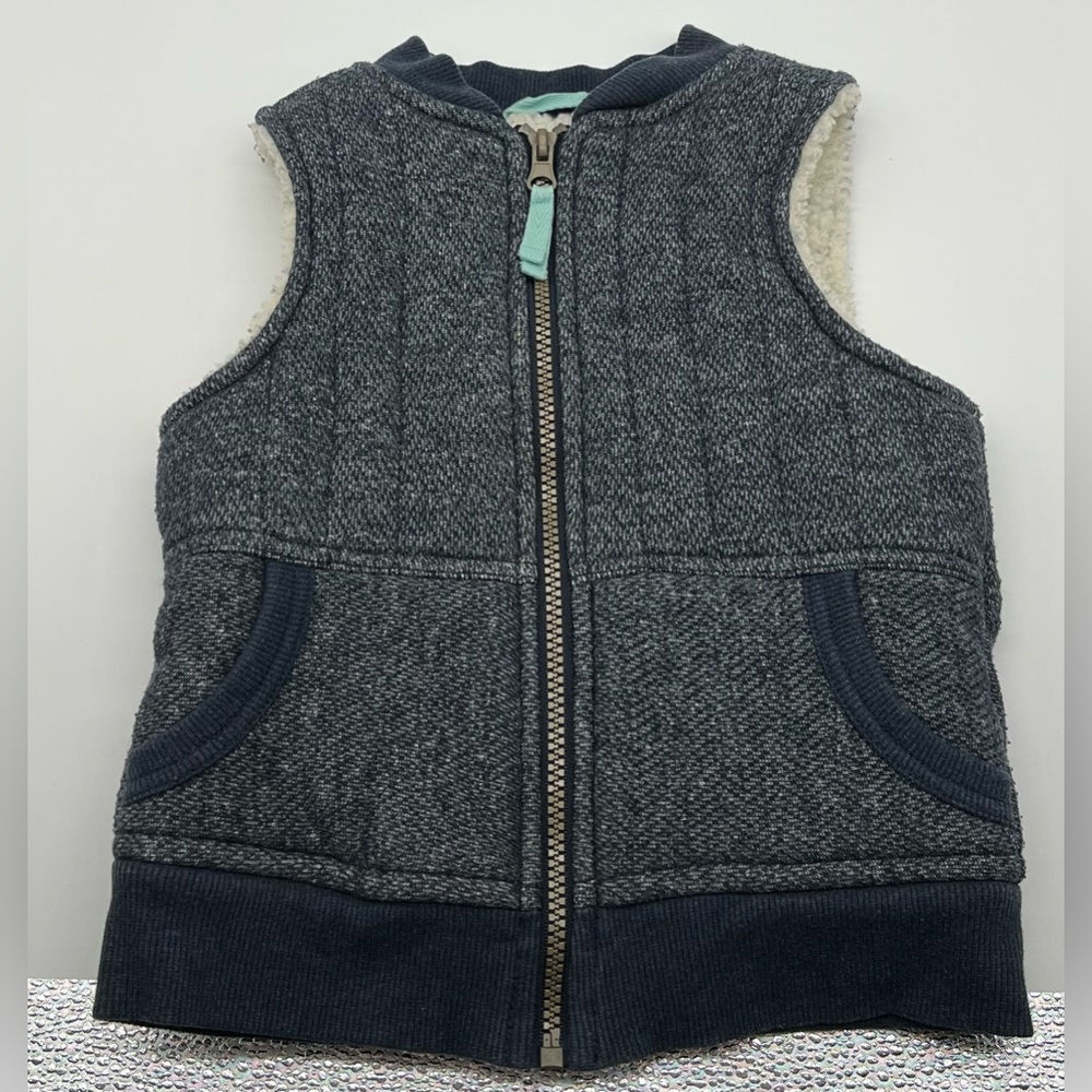 GENUINE‎ KIDS FROM OSHKOSH BOYS GRAY VEST FAUX FUR LINING SIZE 3T